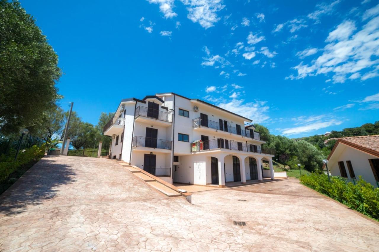 Residence Fortunato بوليكاسترو بوسينتينو المظهر الخارجي الصورة